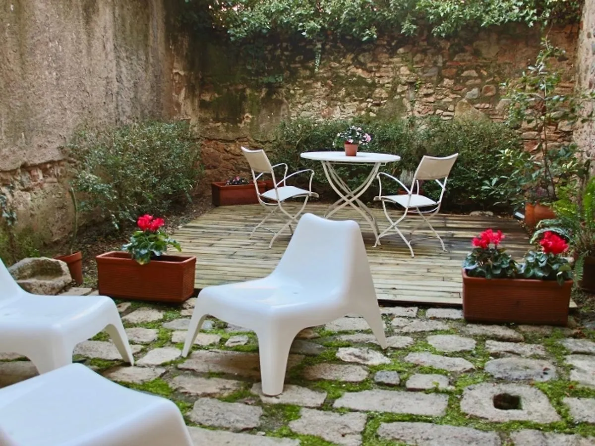Banos Arabes Apartment Girona