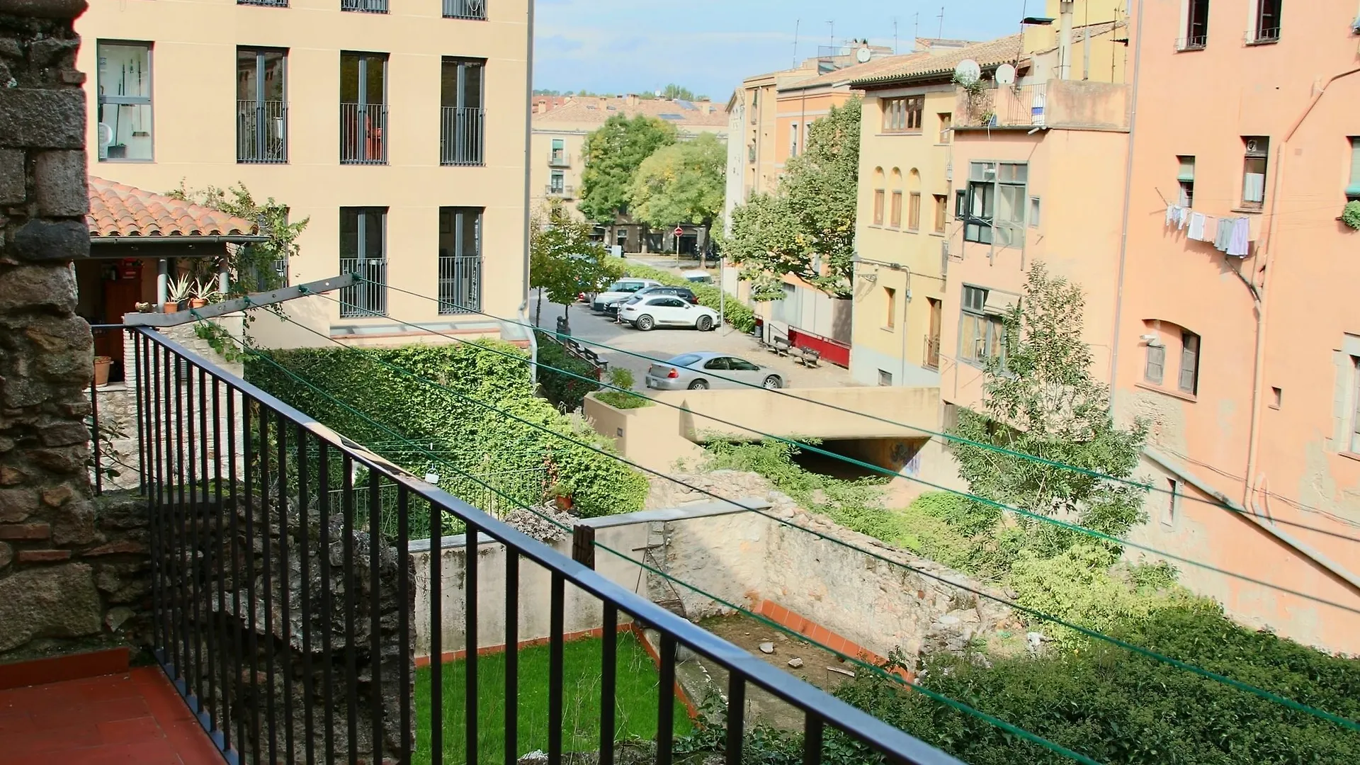 Banos Arabes Apartment Girona